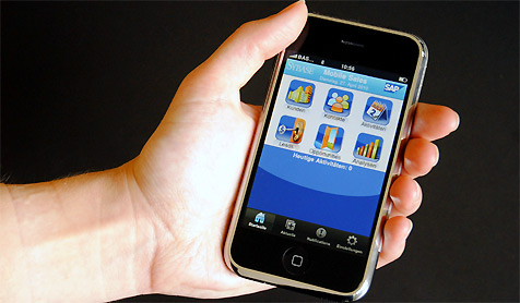 SAP CRM on iPhone – made possible by Sybase (image: Frank Völkel)